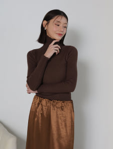 リブメローハイネックニット