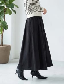 スエードフレアスカート