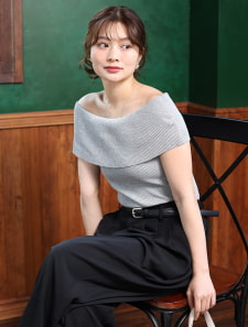 オフショルニット