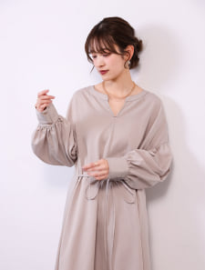 【cestmignon_mauセレクト】 【U150サイズあり】配色ステッチスキッパーワンピース