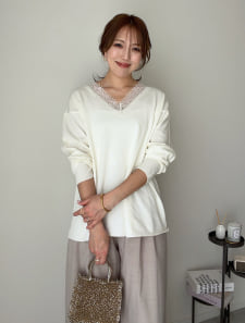 【miyopuセレクト】 衿レースVネックプルオーバー