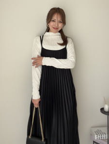 【miyopuセレクト】 バッククロスプリーツキャミワンピース