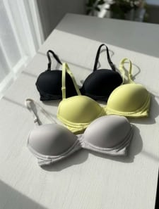 響きにくい・つるんと丸胸メイクアップブラエアリー