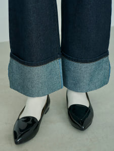 ポインテッドトゥレインフラットシューズ