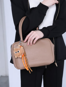 キーチャーム付きボストンバッグ