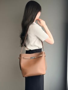 ステッチワンハンドルショルダーバッグ