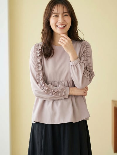 フリルスリーブブラウス