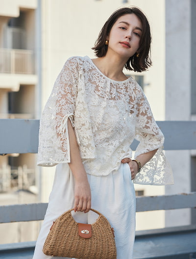 フラワーレースキャミ付ブラウス