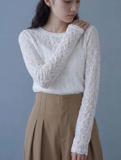 起毛レースクルーネックトップス