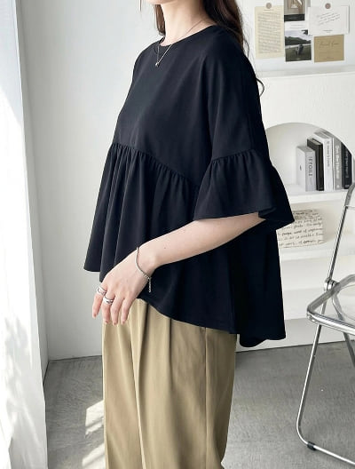 フリルワイドTシャツ