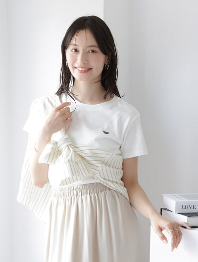 ワンポイントハート刺しゅうTシャツ