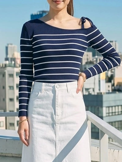 オフショルボーダーニット