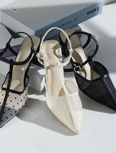 シアーチュールストラップパンプス