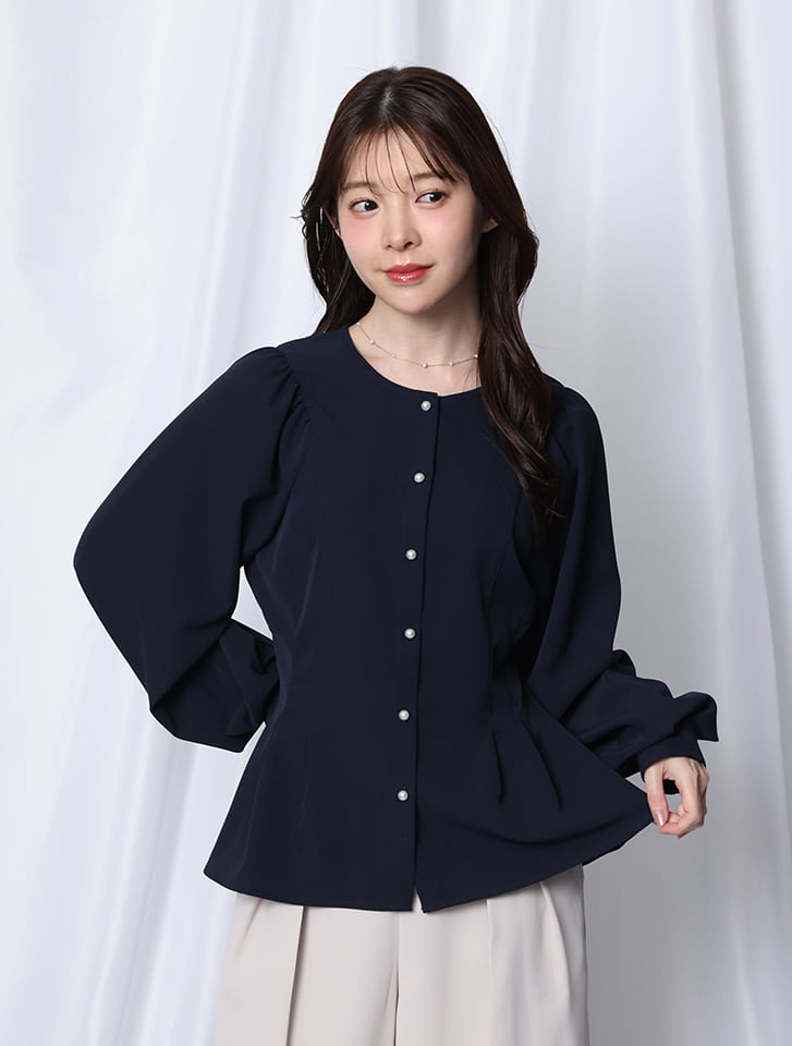 ペプラムデザインボリュームスリーブブラウス