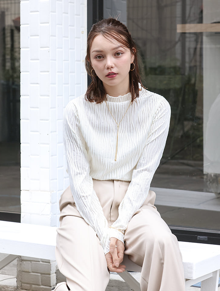 ウェーブジャガードボトルネックロンT