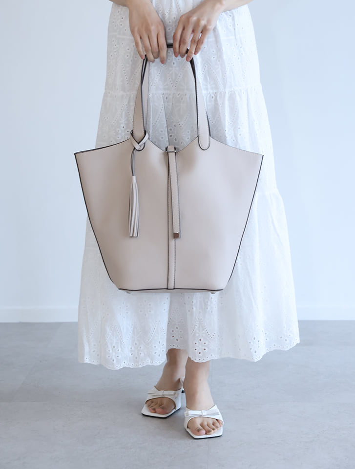 A4タッセル付きトートバッグ