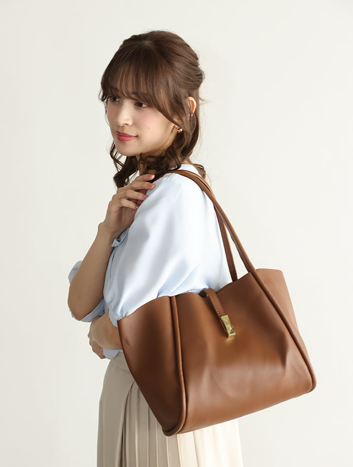 パイピングハンディトートバッグ