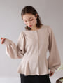 ペプラムデザインボリュームスリーブブラウス